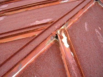 鹿児島県日置市で雨漏れした板金部分の様子