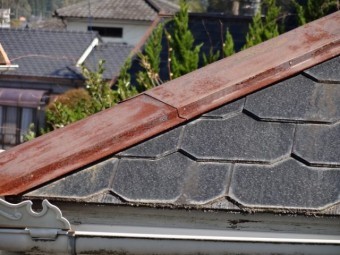スレート屋根 棟板金