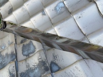 瓦屋根谷板金傷み