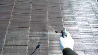 鹿児島市モニエル瓦塗装工事の様子