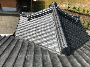 屋根下塗り