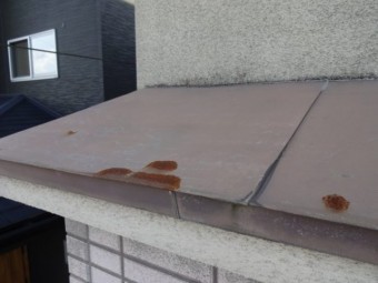 屋根の板金部分の錆