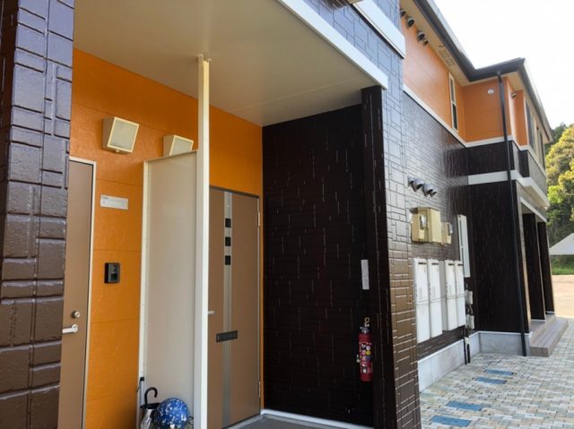 薩摩川内市でアパートの屋根・壁塗装完成